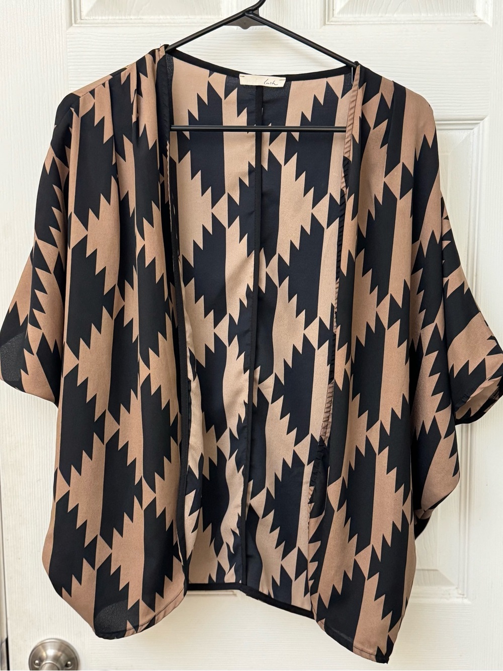 Lush Brand, Black and Tan Geometric Open-Front Top